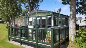 Luxury Mobile Home, 3 Bedrooms (Sunny) | Sun deck