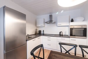 舒适公寓式客房 (incl. Cleaning Fee 30€) | 私人厨房 | 茶具/咖啡用具