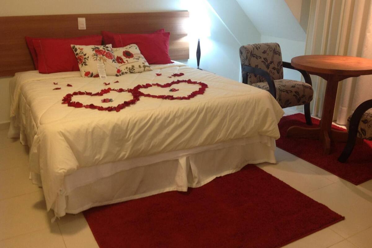 desk, blackout curtains, free wifi, bed sheets