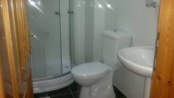 Apartment, 1 Bedroom | Bathroom