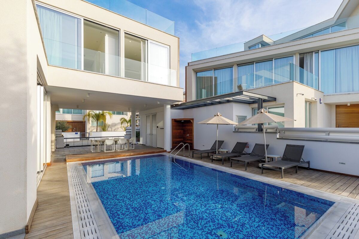 Foto - Seaview Luxury Villa Jacuzzi & Pool! 2 Min Beach