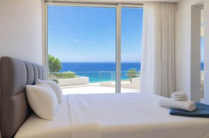 Villa, 3 soverom (3) | Oppholdsrom | Flatskjerm-TV