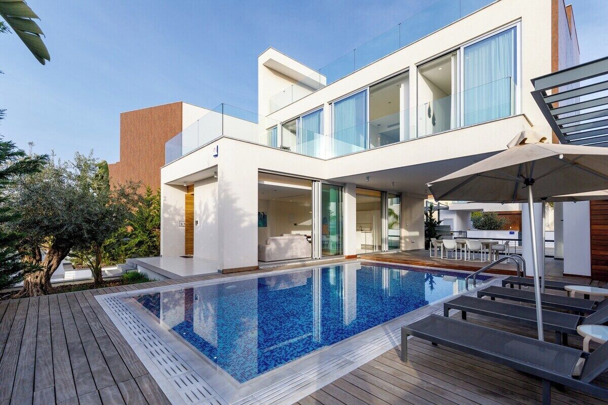 Foto - Seaview Luxury Villa Jacuzzi & Pool! 2 Min Beach