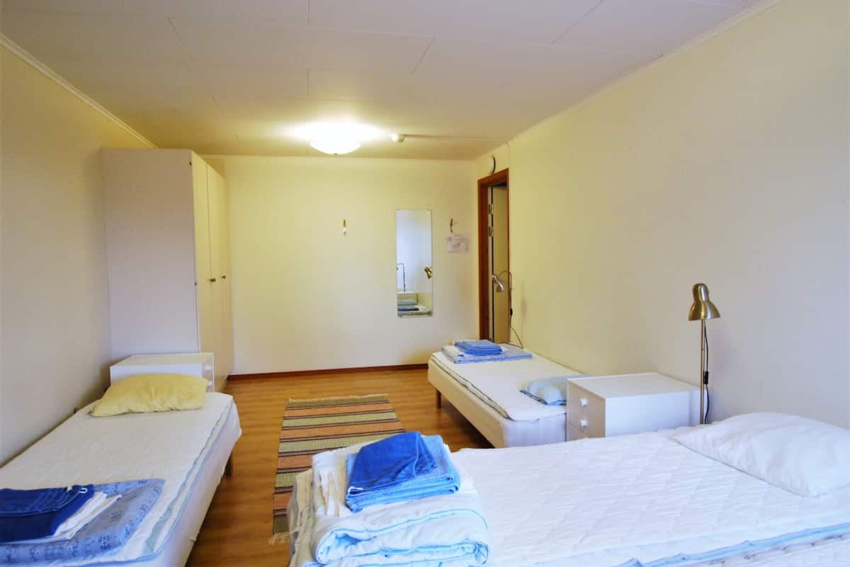 Economy Quadruple Room, Shared Bathroom (Elevhemmet no pets allowed)