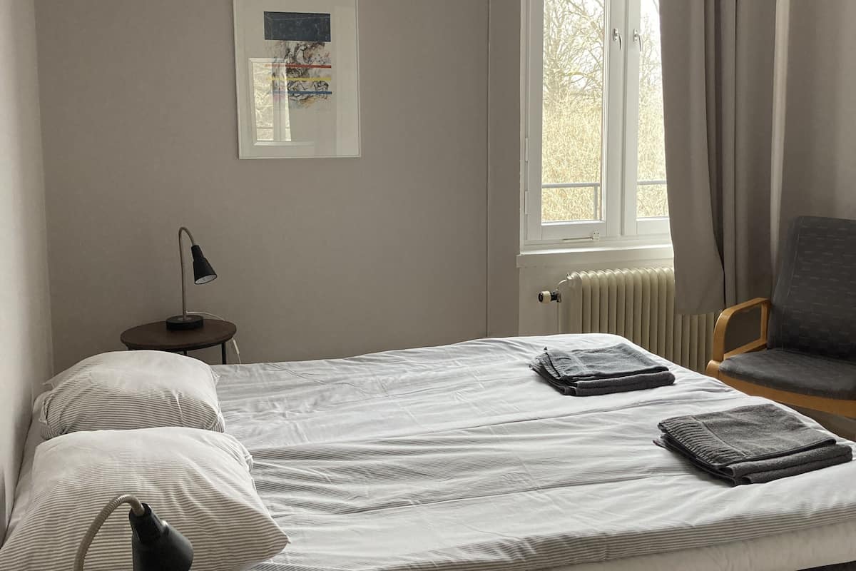 Double Room, Shared Bathroom (Slottet no pets allowed)