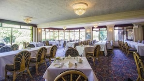 Dining - Springfield Country Hotel (Wareham)