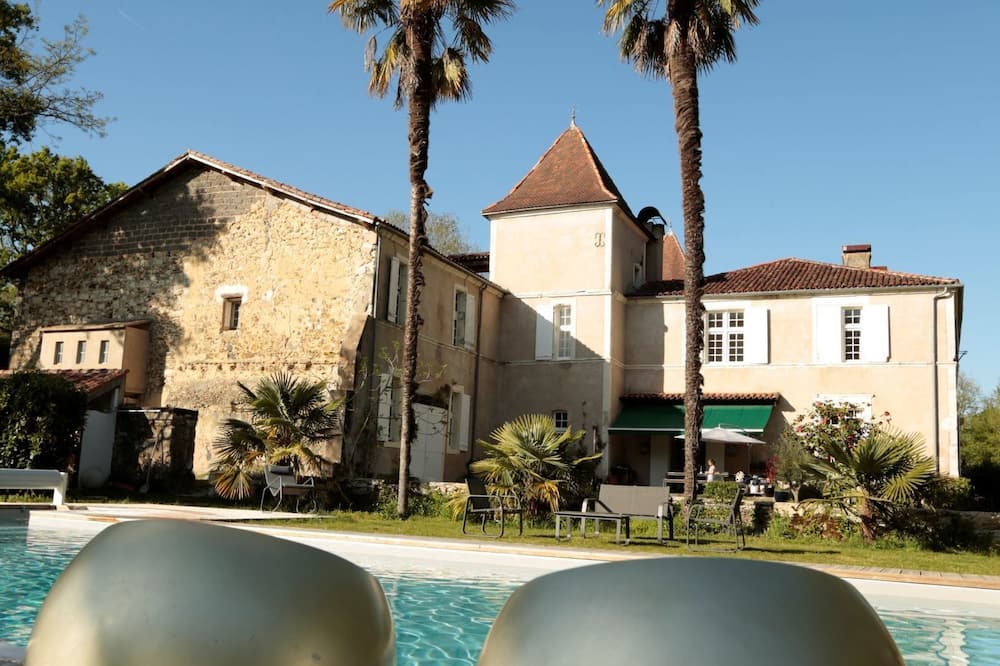 Chateau Saint Martin