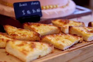 Buffet déjeuner servi les fins de semaine (124 CNY par personne)