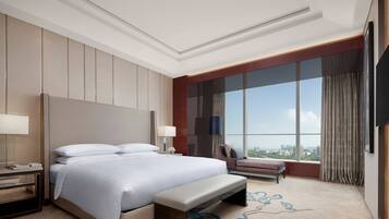 Bộ đồ giường cao cấp, minibar với thức uống miễn phí