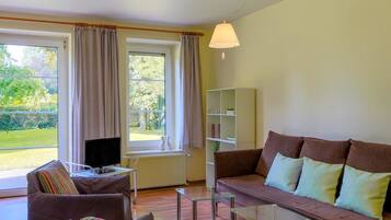 Suite | Living room | Flat-screen TV