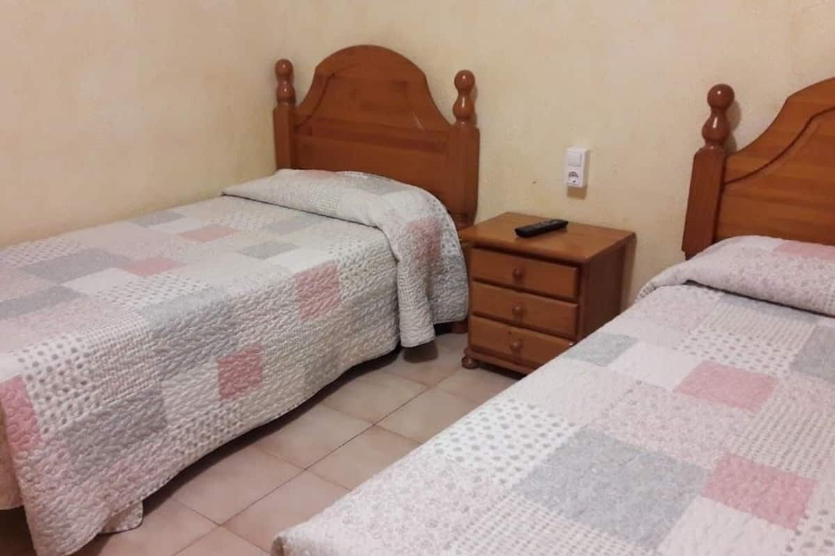 Basic Twin Room, 2 Twin Beds | 1 bedroom, premium bedding, blackout drapes, WiFi (free)