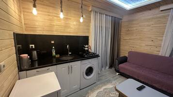 Classic Suite, 2 Bedrooms | 2 bedrooms, desk, soundproofing, iron/ironing board