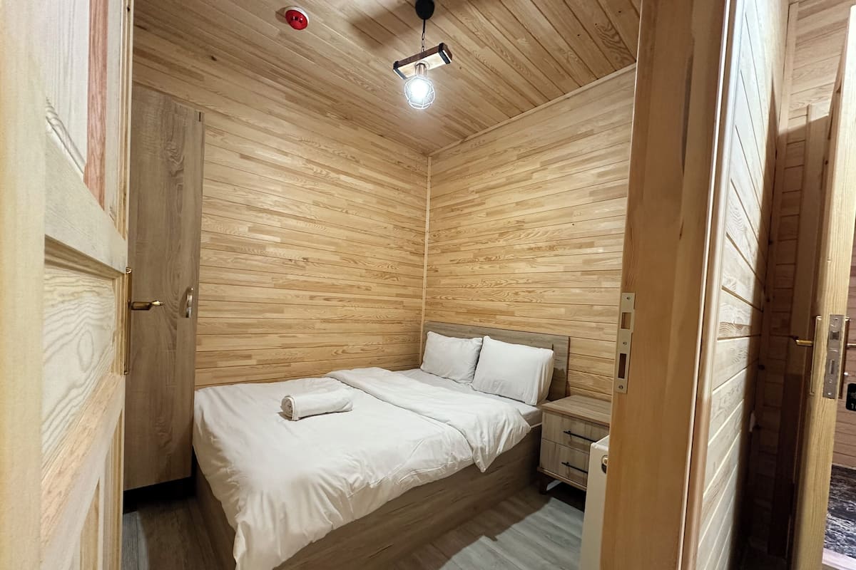 Economy appartement | 2 slaapkamers, een bureau, geluiddichte muren