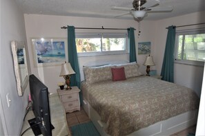 Duplex, 2 Bedrooms, Bay View, Garden Area | 2 bedrooms, individually decorated, individually furnished, desk - Oasis at John's Pass Madeira Beach (Madeira Beach)