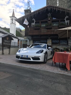 Front of property - Chalet Francois (Valtournenche)