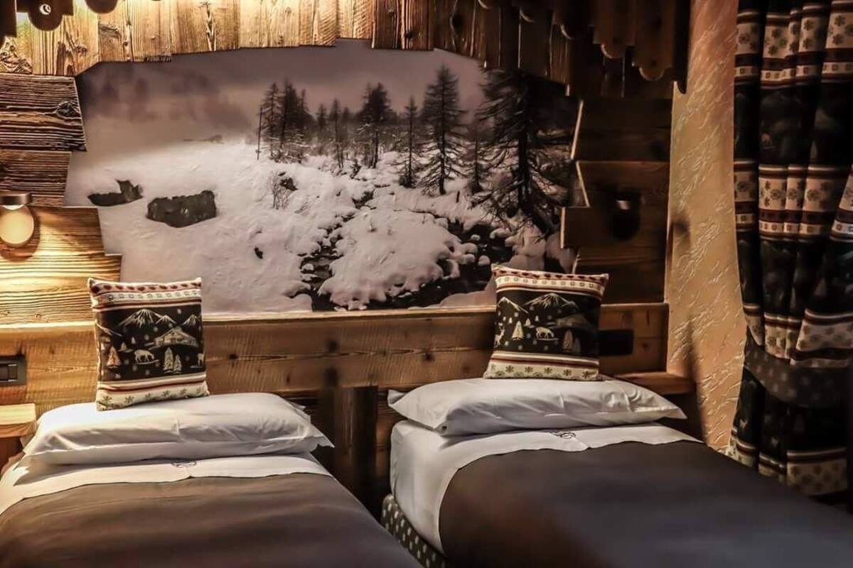 Classic Double or Twin Room | Soundproofing, WiFi (free), bed sheets