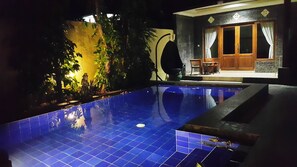 Outdoor pool - Matahari Tulamben Guesthouse (Tulamben)