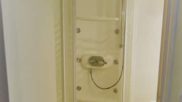 Classic Triple Room, Multiple Beds (Glycine) | Bathroom shower