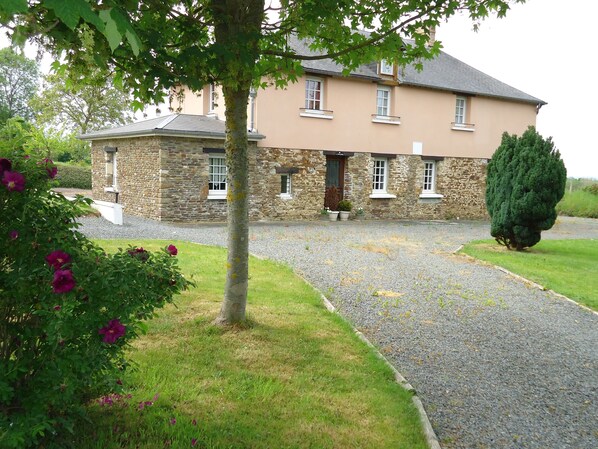 Exterior - Chambre d'hôtes La Roncellière (Bourgvallées)