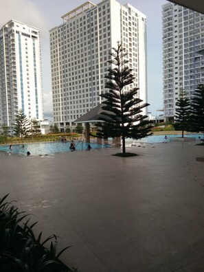 Piscine couverte, piscine extérieure