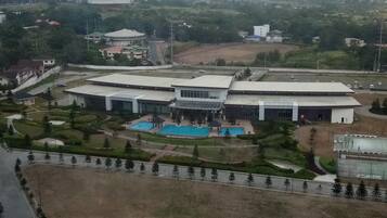 Indoor pool, outdoor pool
