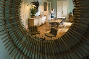 Daily full breakfast (EUR 15 per person)