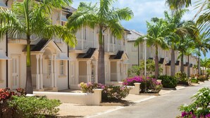Unclassified image, 4 of 23, button - Battaleys Mews by Altman (Speightstown)