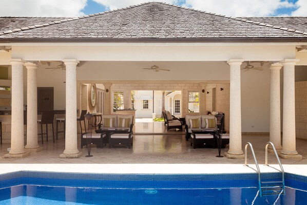 Outdoor pool, sun loungers