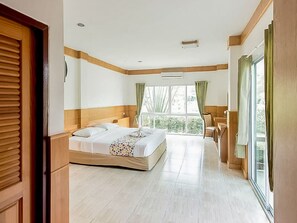 Estudi familiar | Escriptori i wifi gratuïta 