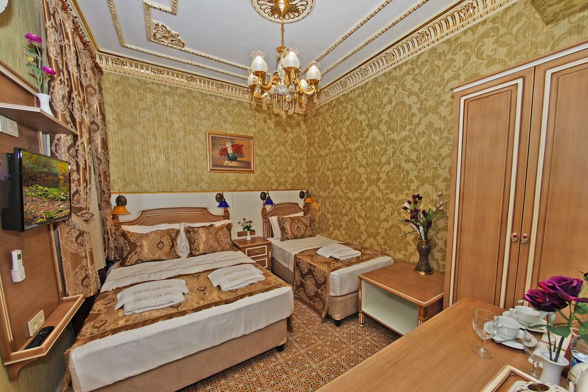 Italiaanse Frette-lakens, luxe beddengoed, een minibar