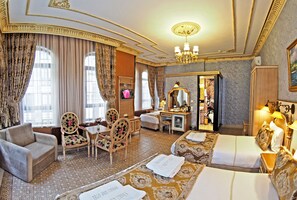 Family Suite | Frette Italian sheets, premium bedding, minibar, in-room safe - Sirkeci Gar Hotel (Istanbul)