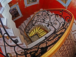 Staircase - Sirkeci Gar Hotel (Istanbul)