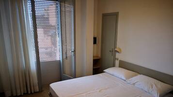 Quarto casal ou duplo | Cofres nos quartos, camas extras/dobráveis (sobretaxa)