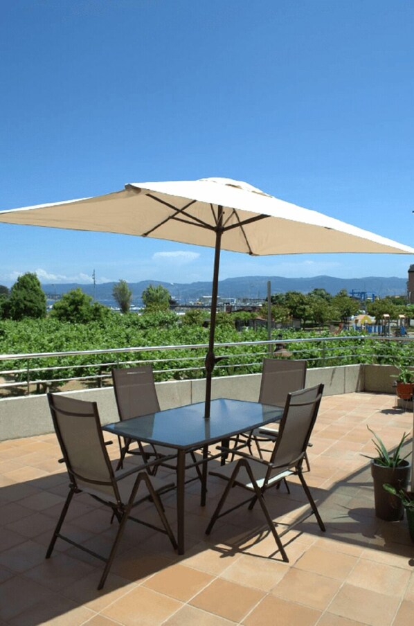 Terrace/patio - Hotel Maracaibo (Sanxenxo)
