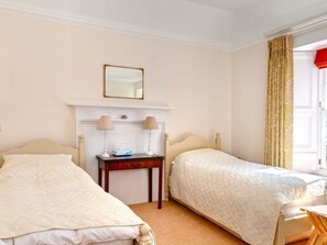 Apartment, Multiple Beds | 3 bedrooms, iron/ironing board, free WiFi, bed sheets