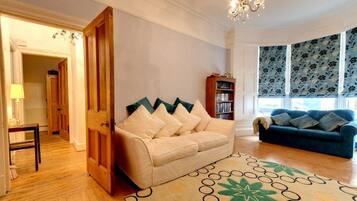 Apartment, Multiple Beds | Interior