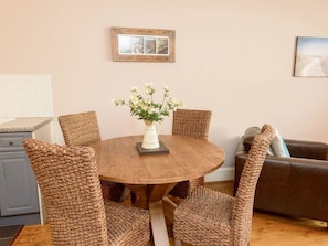 Apartment, Multiple Beds | In-room dining
