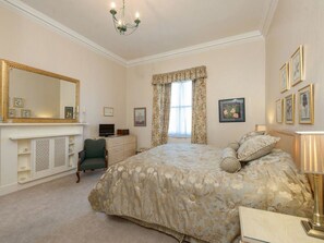 Apartment, Multiple Beds