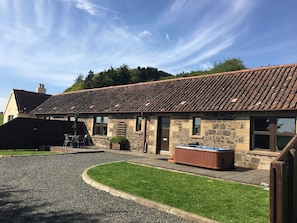 Cottage, 1 King Bed | Exterior - Cherry Blossom Cottage (Cupar)