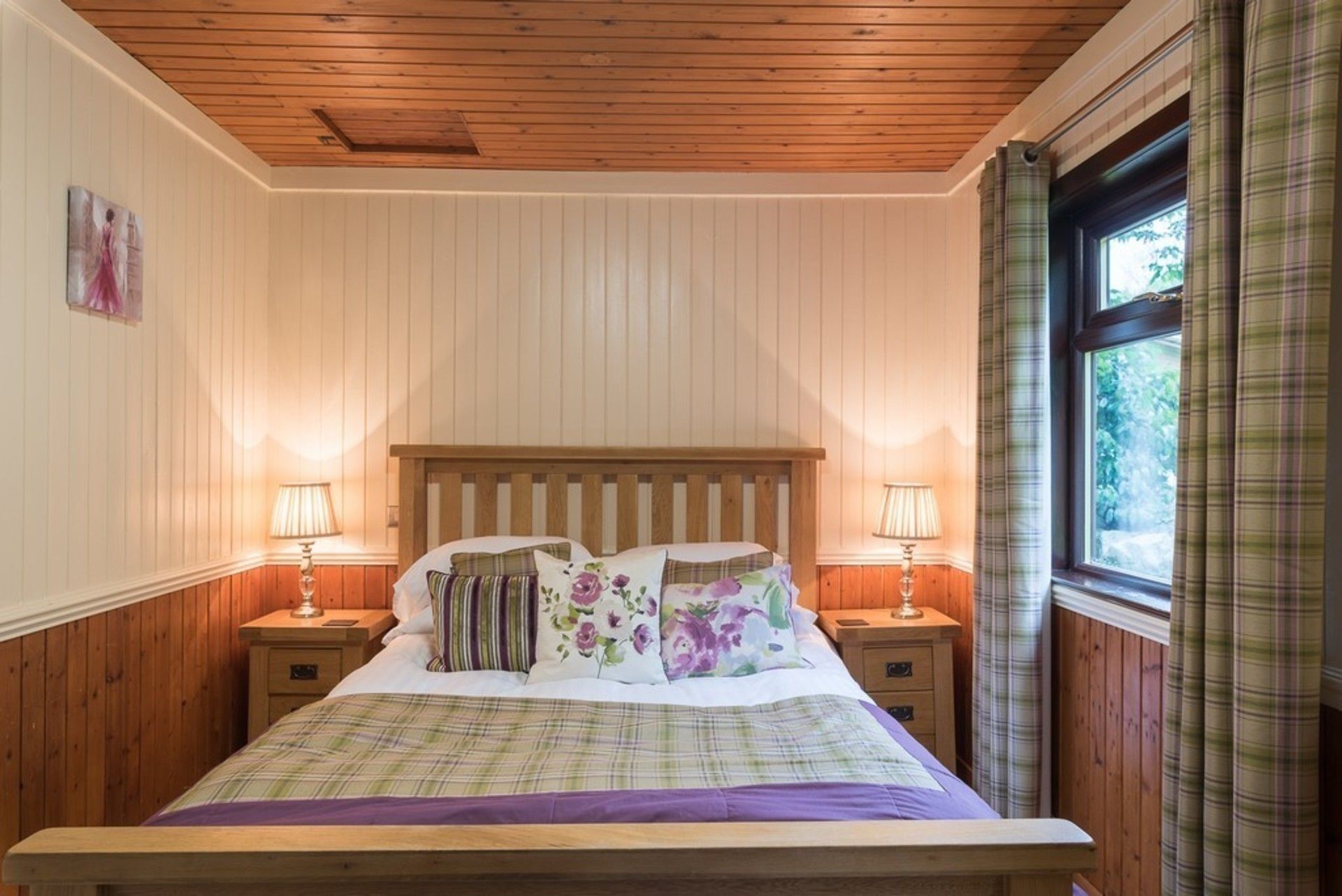 Kabin, 1 Tempat Tidur King | 1 kamar tidur, setrika/meja setrika, tempat tidur bayi, dan Wi-Fi gratis