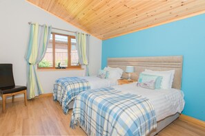 小屋, 多张床 | 2 多间卧室、熨斗/熨衣板、免费 WiFi、��床单