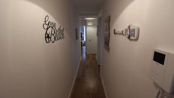 Apartment | Hallway