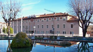 Front of property - Hotel Berga Park (Berga)