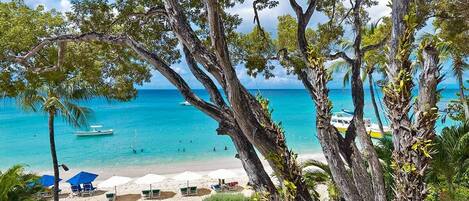 Vista a la playa o el mar