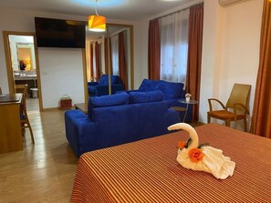 普通套房 | 高級寢具、記憶棉床墊、房內夾萬、書桌