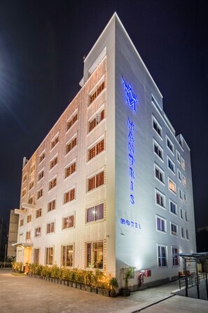 Exterior - Mantris Hotel (Visakhapatnam)