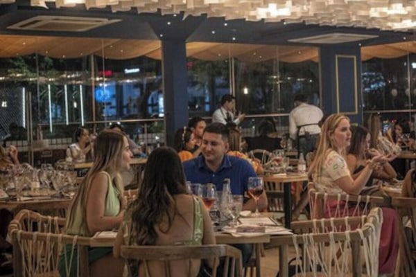 Breakfast, lunch, dinner served; local and international cuisine