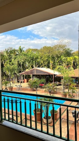 Sábanas de algodón egipcio, ropa de cama de alta calidad y minibar