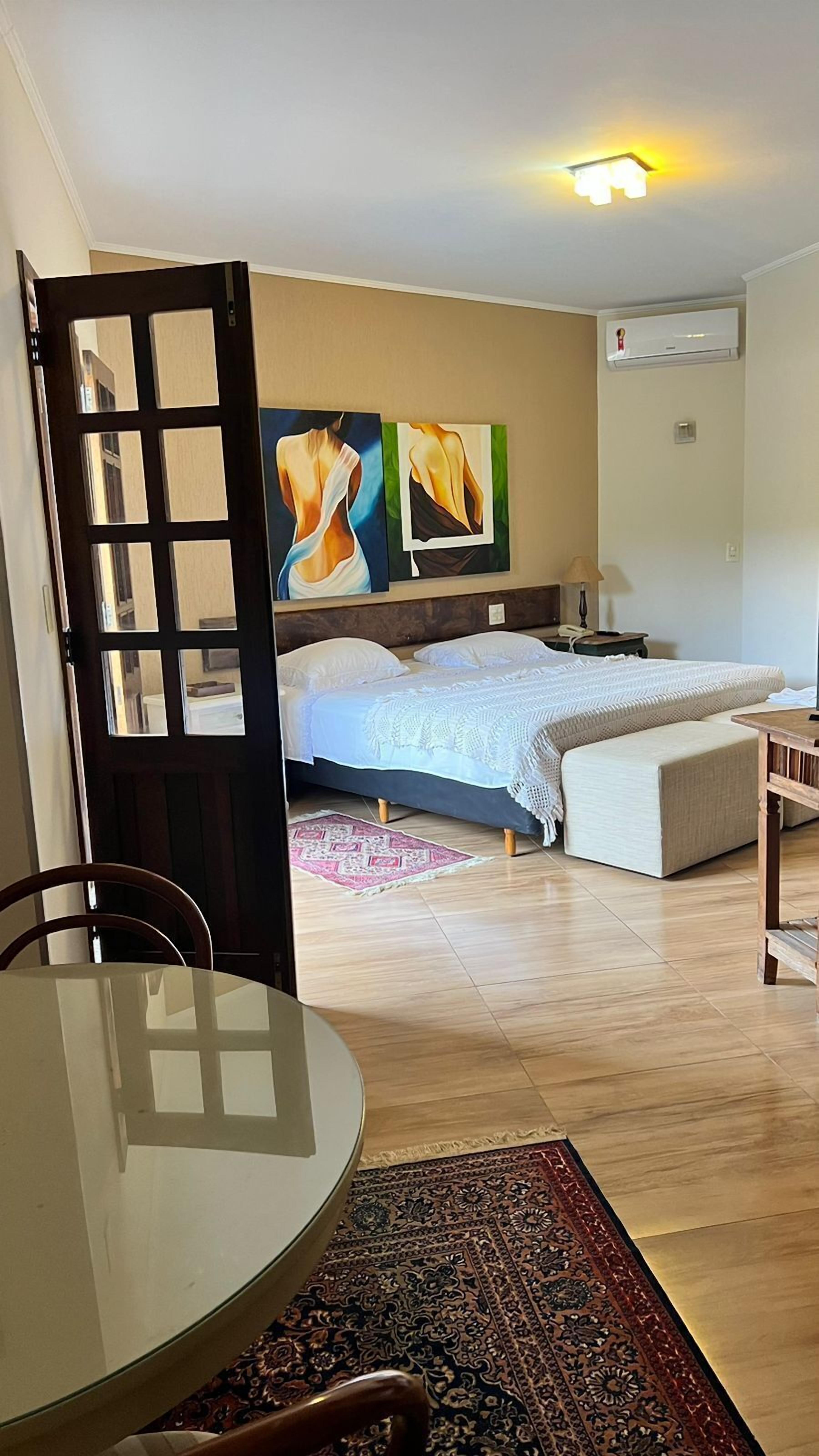 premium room | 1 bedroom, egyptian cotton sheets, premium bedding, minibar