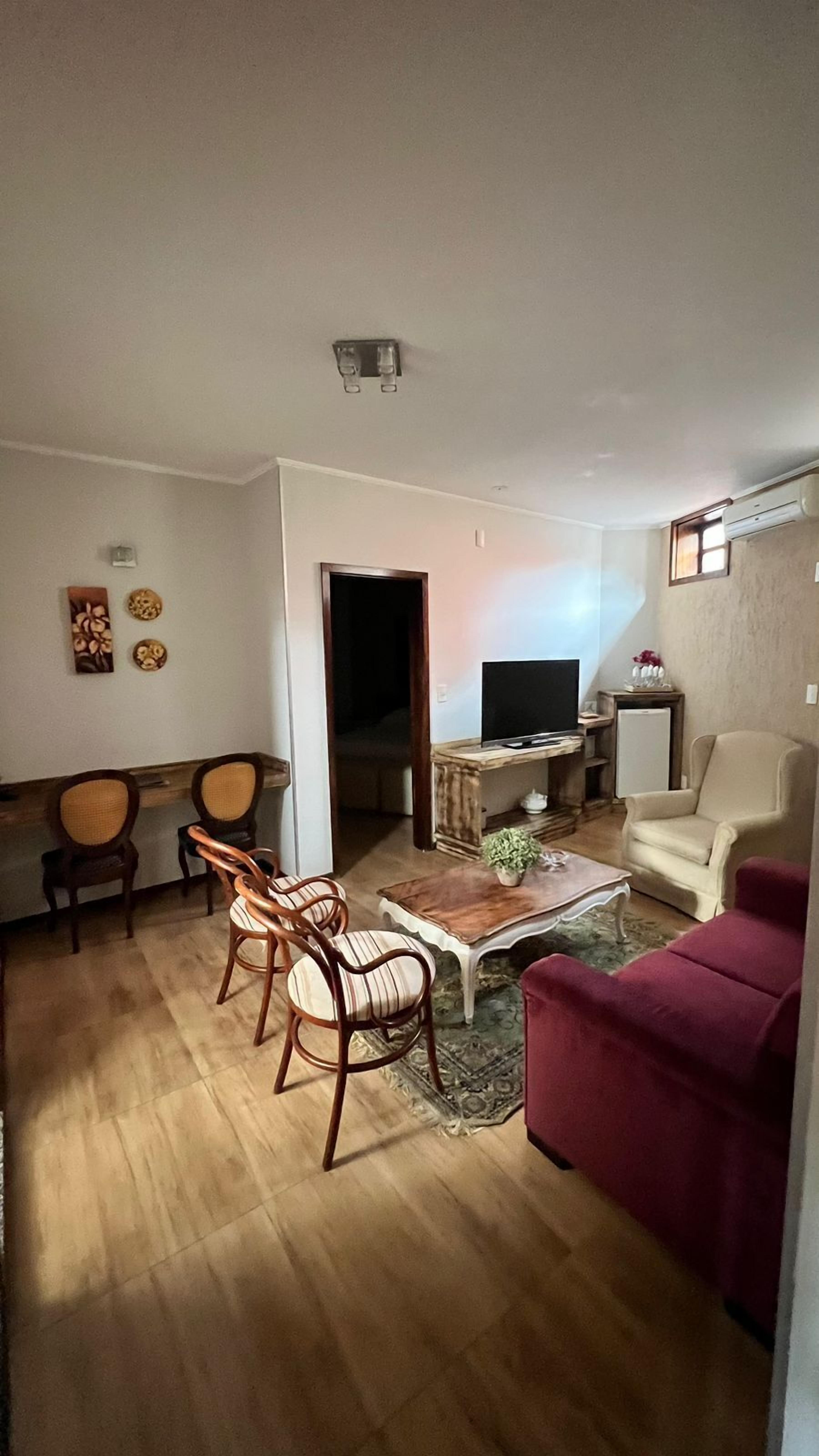 premium room | 1 bedroom, egyptian cotton sheets, premium bedding, minibar